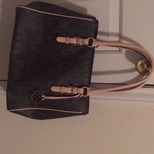 Michael Kors Shoulder 💼